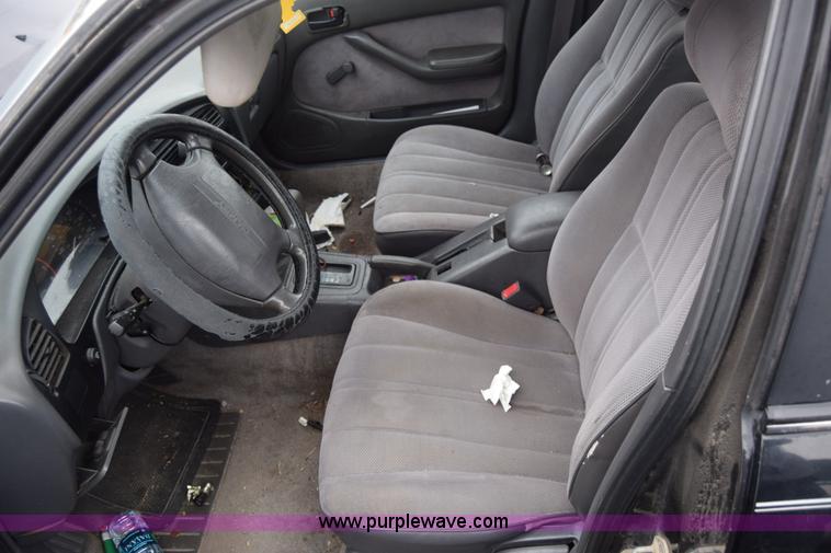 image for item K4824 1992 Toyota Camry DLX