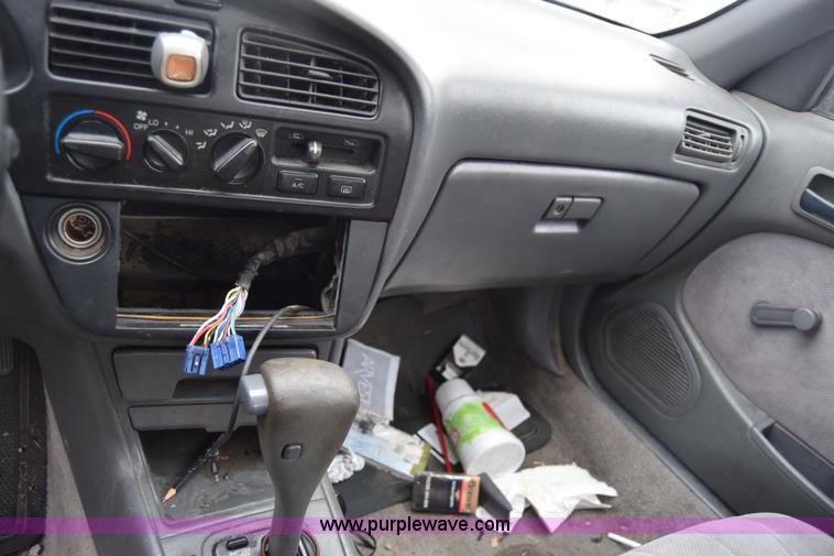 image for item K4824 1992 Toyota Camry DLX