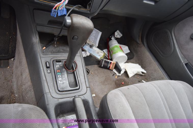 image for item K4824 1992 Toyota Camry DLX