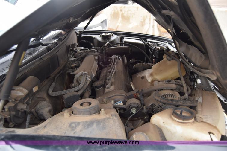 image for item K4824 1992 Toyota Camry DLX