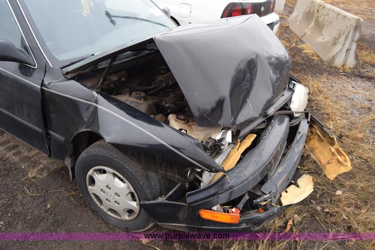 image for item K4824 1992 Toyota Camry DLX