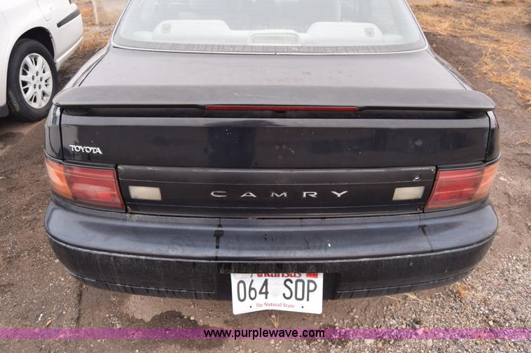 image for item K4824 1992 Toyota Camry DLX