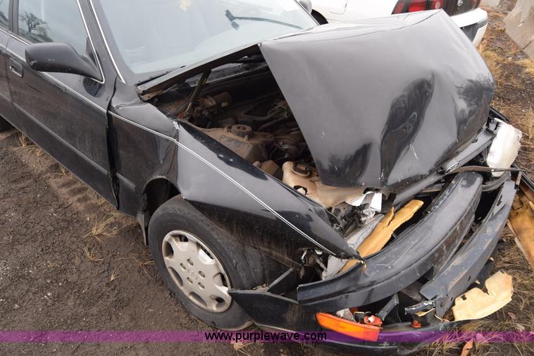 image for item K4824 1992 Toyota Camry DLX