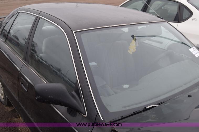 image for item K4824 1992 Toyota Camry DLX