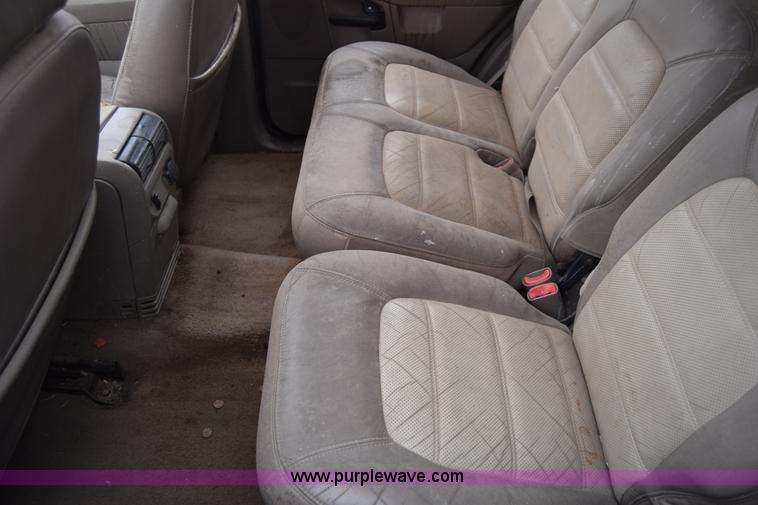 image for item K4825 2002 Ford Explorer Eddie Bauer SUV