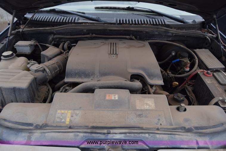 image for item K4825 2002 Ford Explorer Eddie Bauer SUV