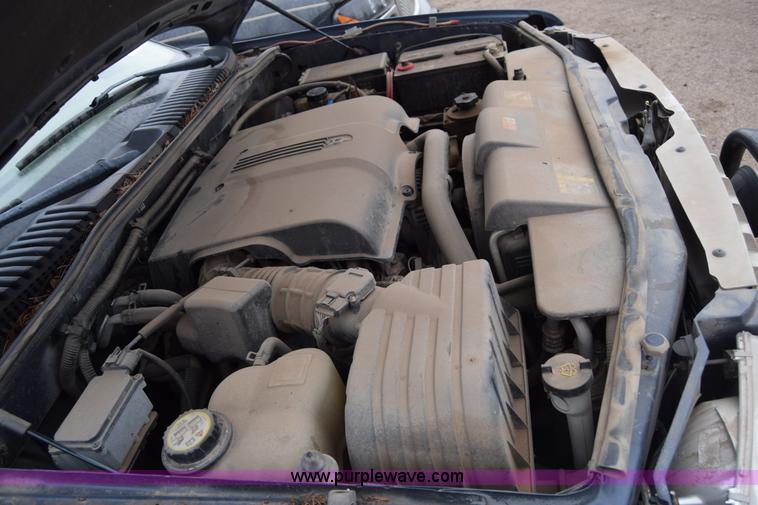 image for item K4825 2002 Ford Explorer Eddie Bauer SUV