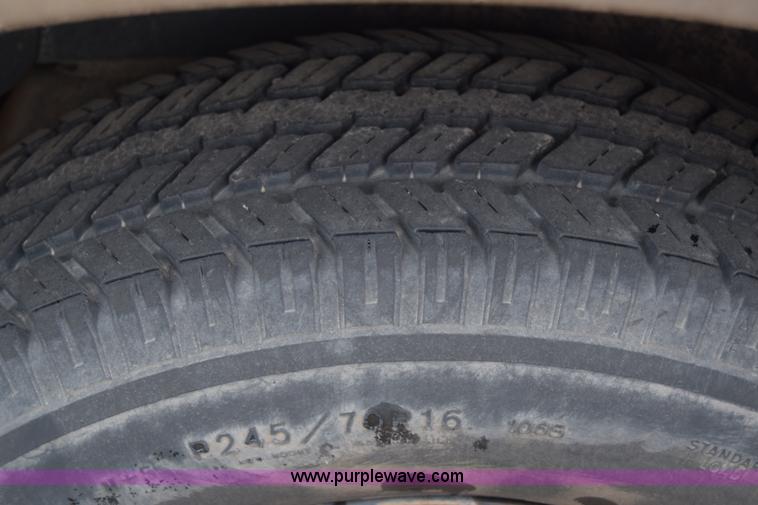 image for item K4825 2002 Ford Explorer Eddie Bauer SUV