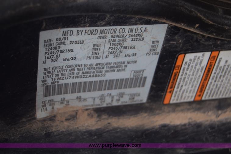 image for item K4825 2002 Ford Explorer Eddie Bauer SUV