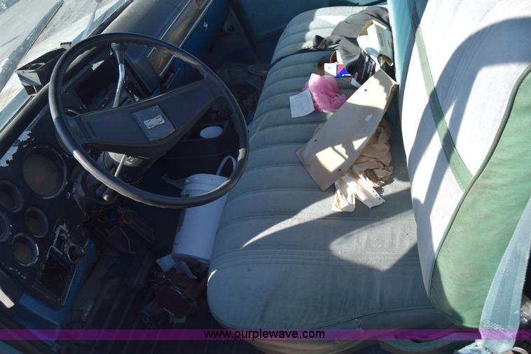 image for item K4829 1977 Chevrolet Bonanza 20 pickup truck