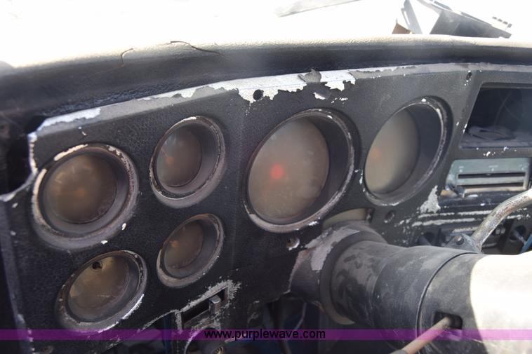 image for item K4829 1977 Chevrolet Bonanza 20 pickup truck