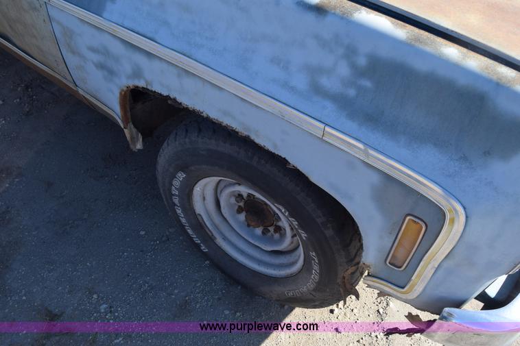 image for item K4829 1977 Chevrolet Bonanza 20 pickup truck