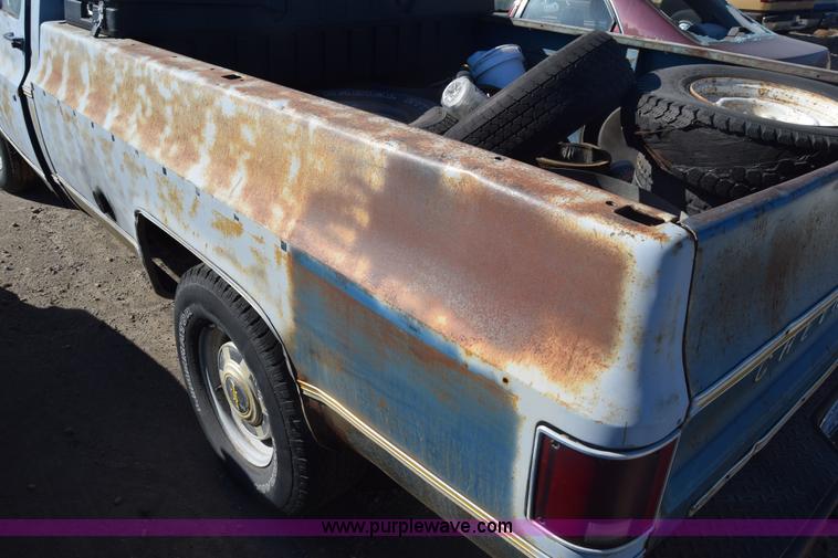 image for item K4829 1977 Chevrolet Bonanza 20 pickup truck