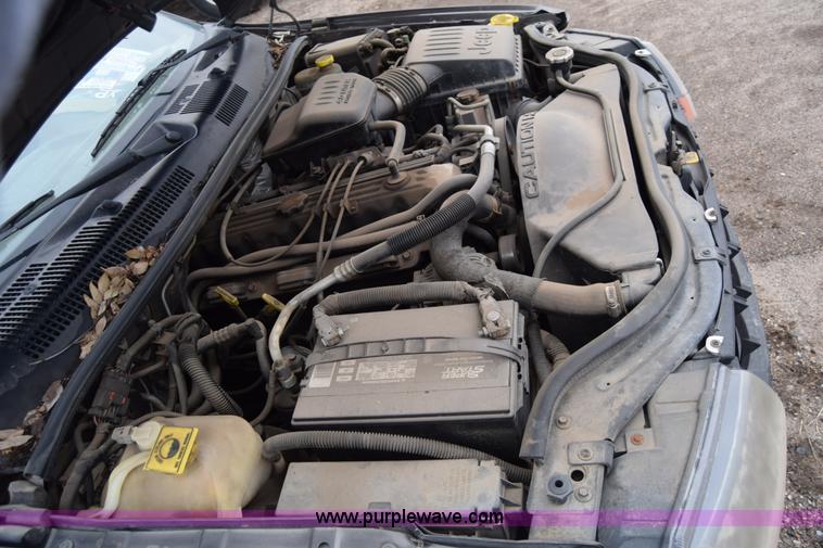 image for item K4996 2000 Jeep Grand Cherokee Laredo SUV