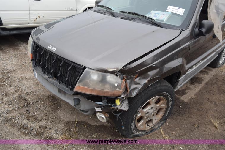 image for item K4996 2000 Jeep Grand Cherokee Laredo SUV