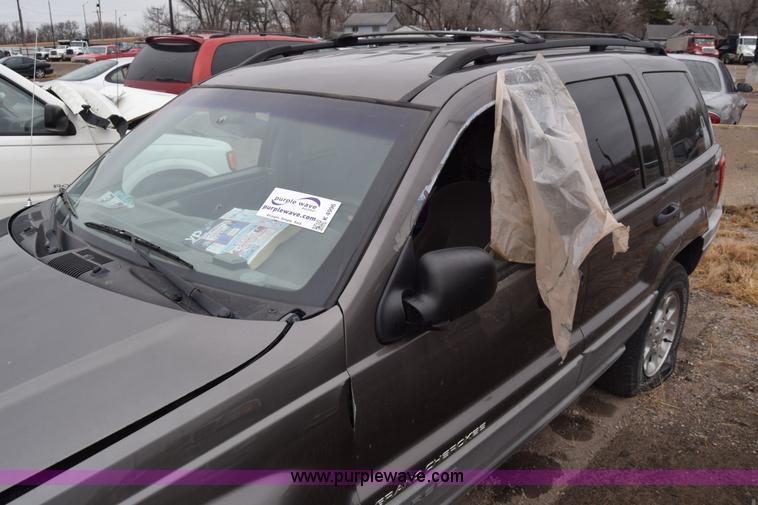 image for item K4996 2000 Jeep Grand Cherokee Laredo SUV