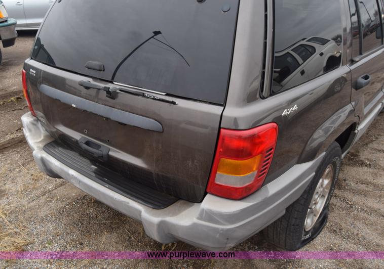 image for item K4996 2000 Jeep Grand Cherokee Laredo SUV