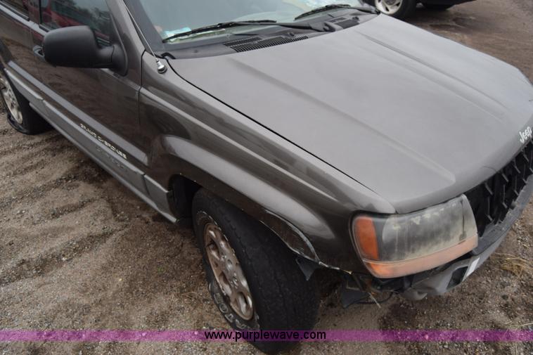 image for item K4996 2000 Jeep Grand Cherokee Laredo SUV