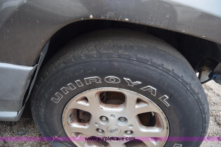 image for item K4996 2000 Jeep Grand Cherokee Laredo SUV