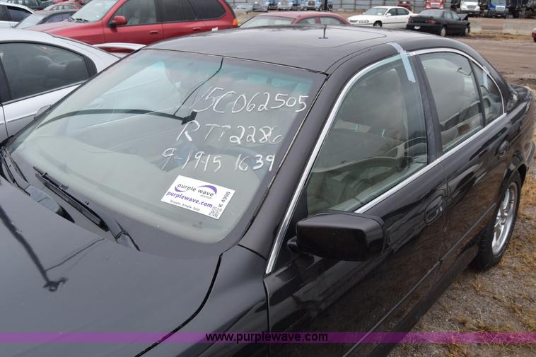 image for item K4998 2002 BMW 525i