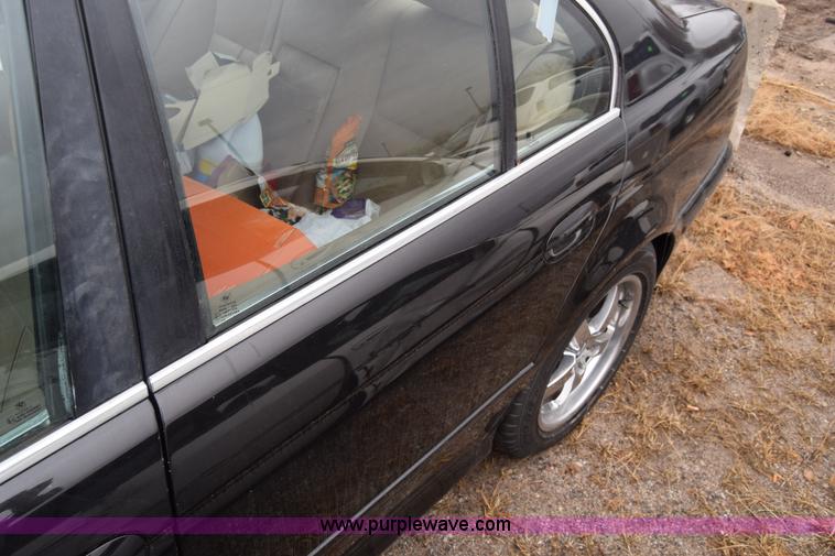 image for item K4998 2002 BMW 525i