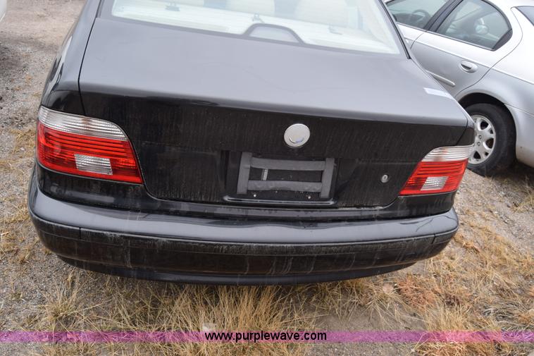 image for item K4998 2002 BMW 525i