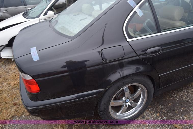 image for item K4998 2002 BMW 525i