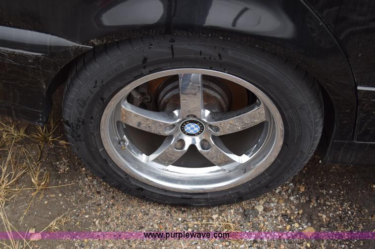 image for item K4998 2002 BMW 525i