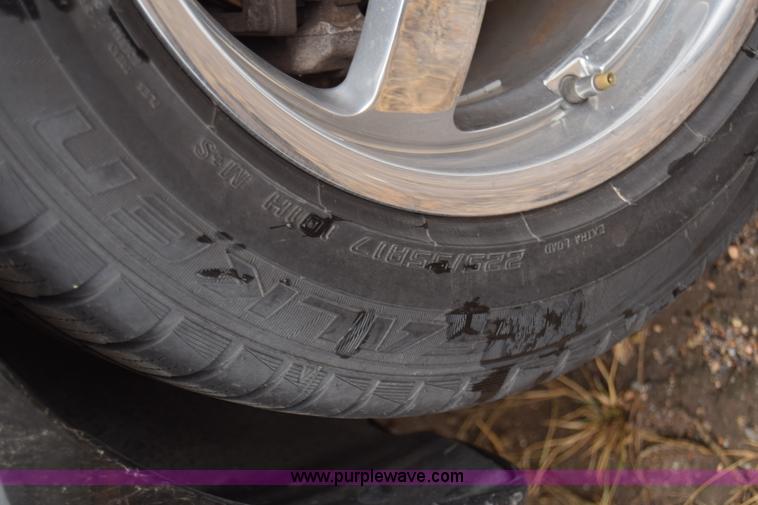 image for item K4998 2002 BMW 525i