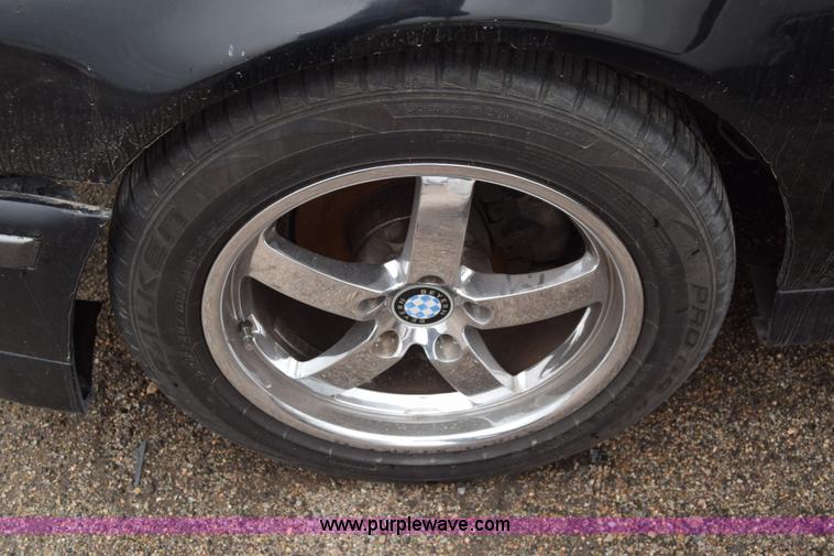 image for item K4998 2002 BMW 525i