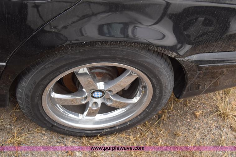 image for item K4998 2002 BMW 525i