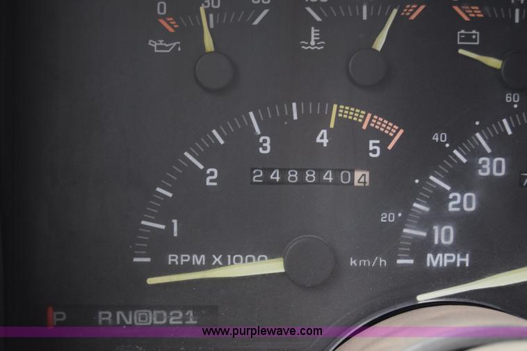 image for item K4999 1993 Chevrolet Silverado 1500 Ext. Cab pickup truck