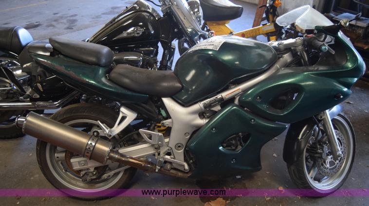 image for item L1012 2001 Suzuki SV650 SK1 motorcycle