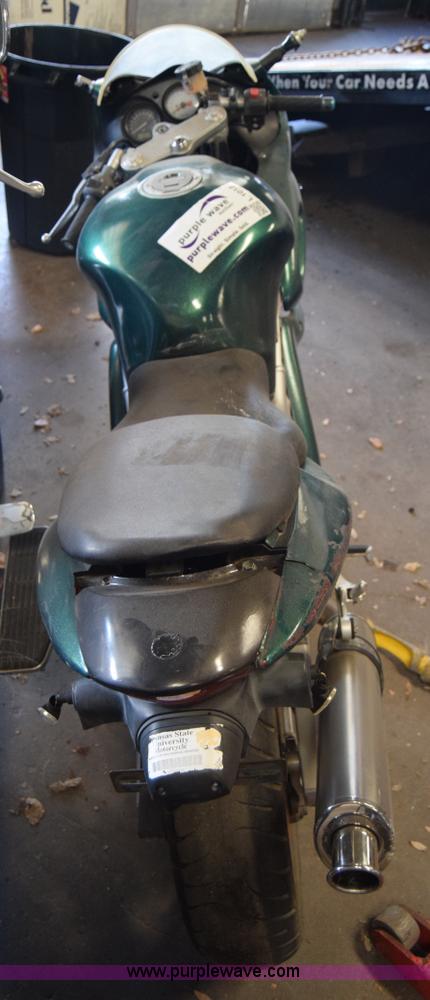 image for item L1012 2001 Suzuki SV650 SK1 motorcycle