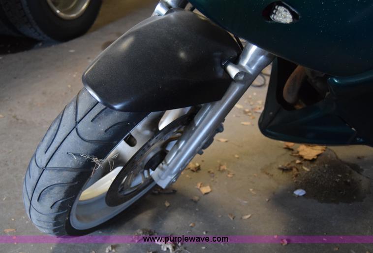 image for item L1012 2001 Suzuki SV650 SK1 motorcycle