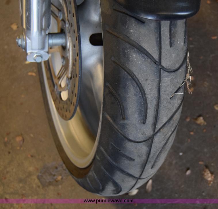 image for item L1012 2001 Suzuki SV650 SK1 motorcycle