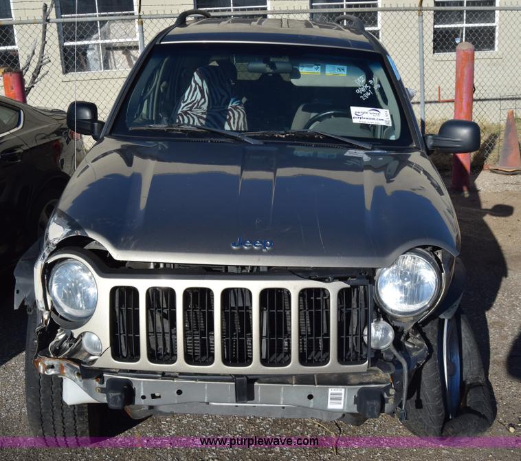 image for item L1016 2007 Jeep Liberty Sport SUV