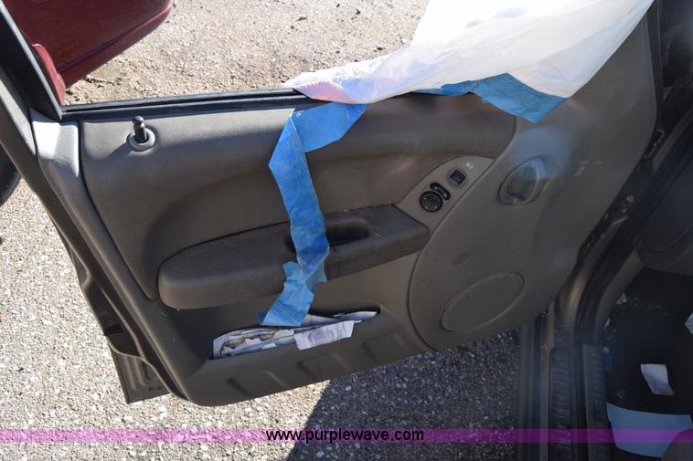 image for item L1016 2007 Jeep Liberty Sport SUV