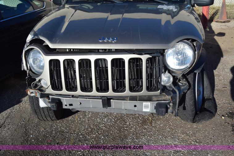 image for item L1016 2007 Jeep Liberty Sport SUV
