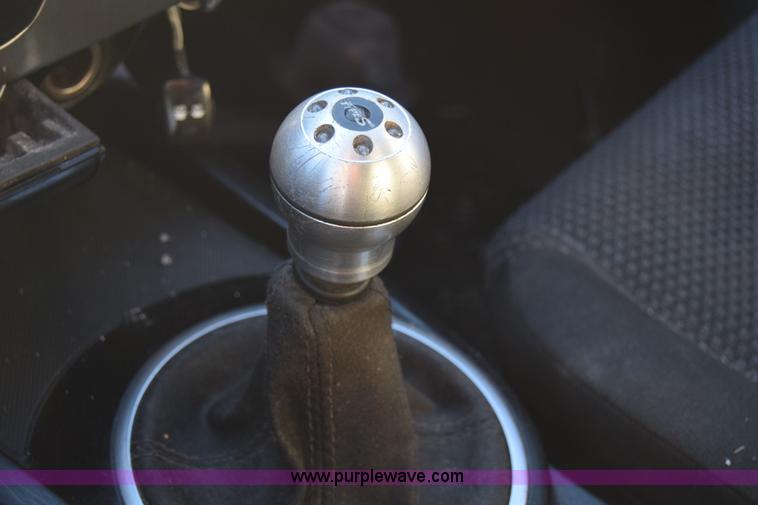 image for item L1017 2004 Hyundai Tiburon SUV