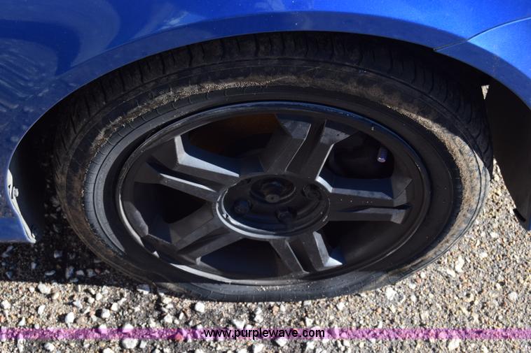 image for item L1017 2004 Hyundai Tiburon SUV