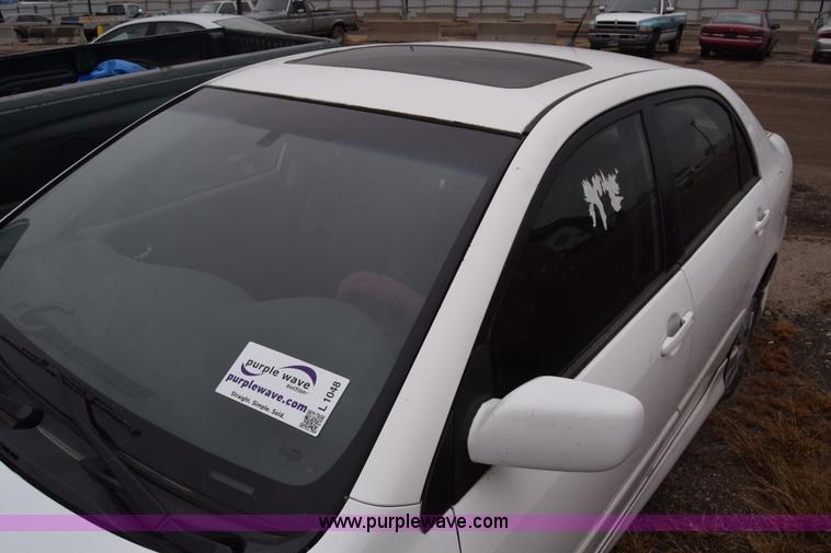 image for item L1048 2004 Toyota Corolla