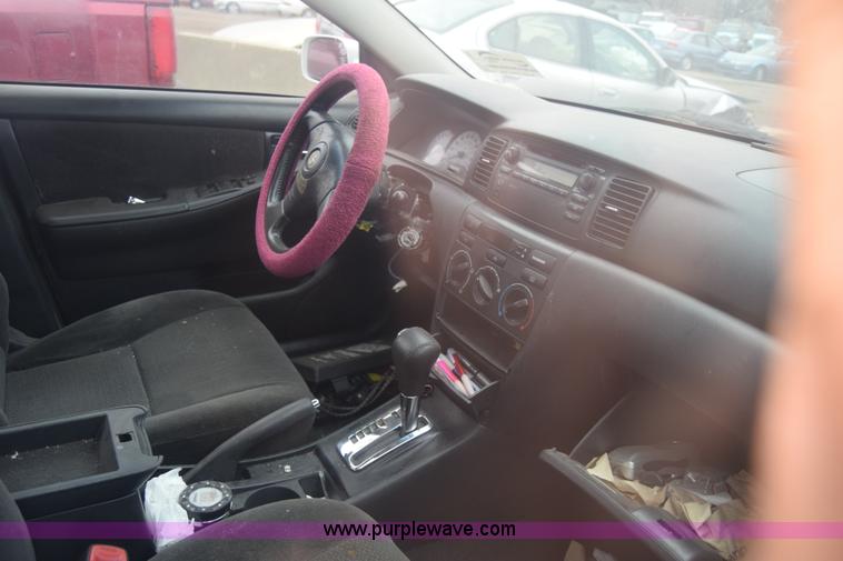 image for item L1048 2004 Toyota Corolla