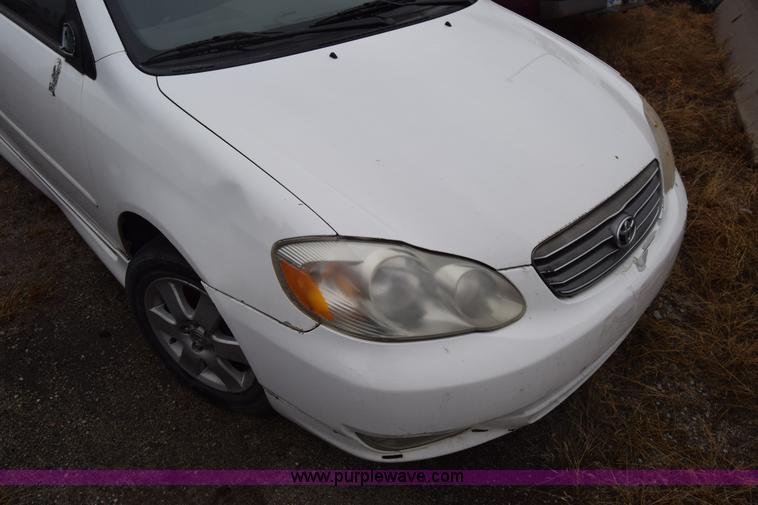 image for item L1048 2004 Toyota Corolla
