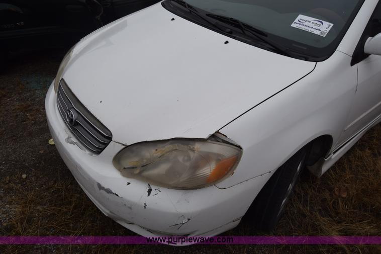 image for item L1048 2004 Toyota Corolla