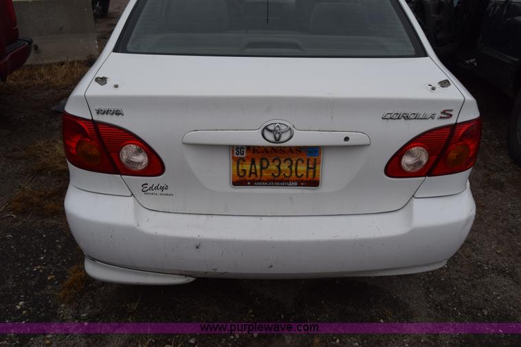 image for item L1048 2004 Toyota Corolla