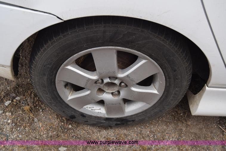 image for item L1048 2004 Toyota Corolla