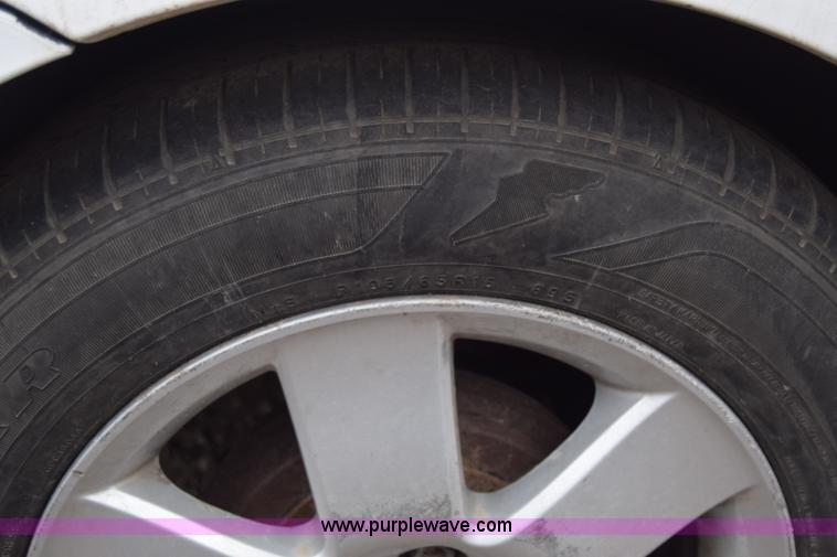 image for item L1048 2004 Toyota Corolla