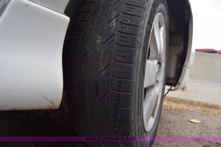 image for item L1048 2004 Toyota Corolla