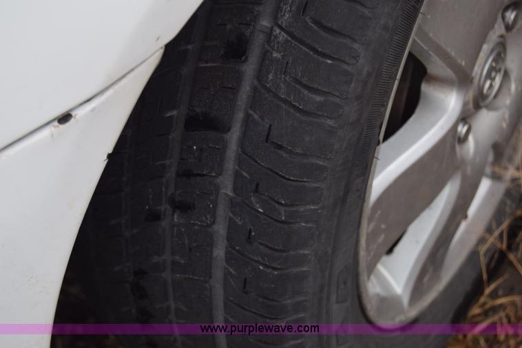 image for item L1048 2004 Toyota Corolla